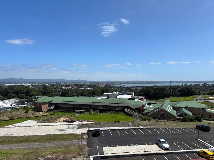 502/2B Te Ara Taurapa Point Chevalier_12