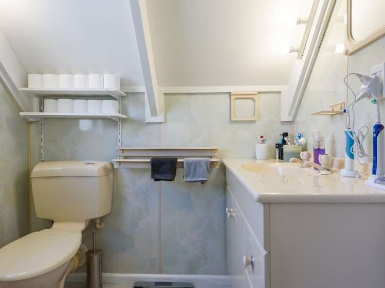 14 Goldie Place Waikanae Beach_10