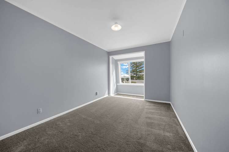16 Brouder Place Hill Park_30