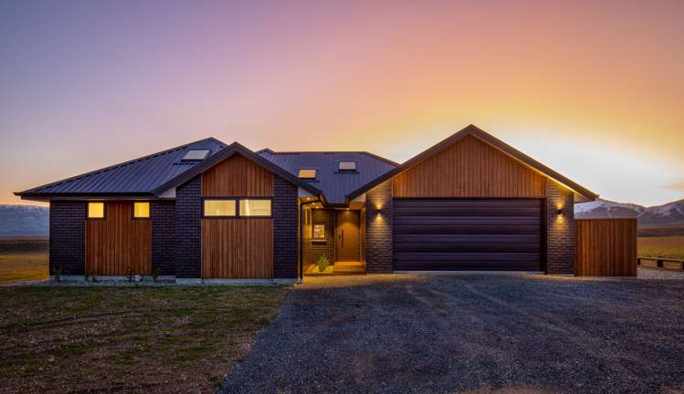 355 Golden Road Alexandra_23