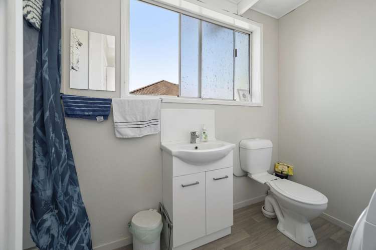 1-6, 144 Malfroy Road Victoria_24