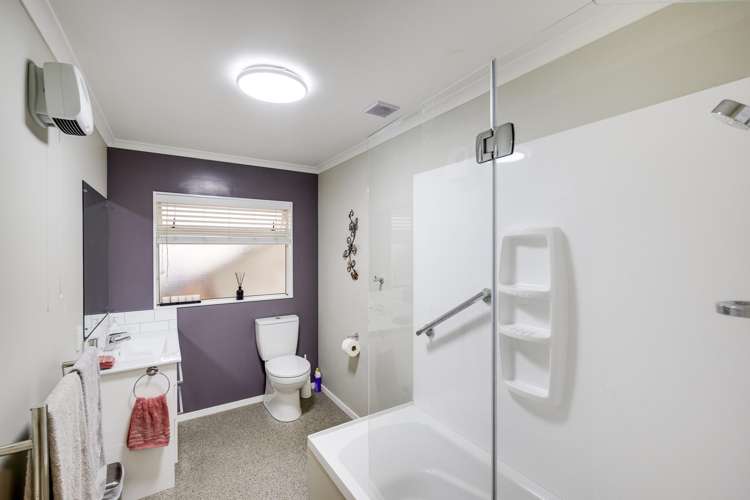 76A Churchill Drive Taradale_14