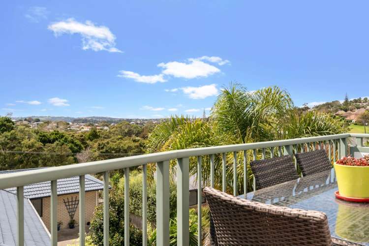 20 Rivervale Grove Stanmore Bay_14