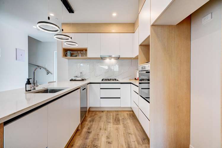 6 Te Rorea Lane Mount Roskill_7