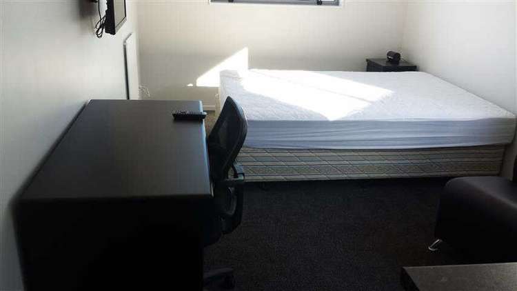 5c/7 Snead Place 1076_5