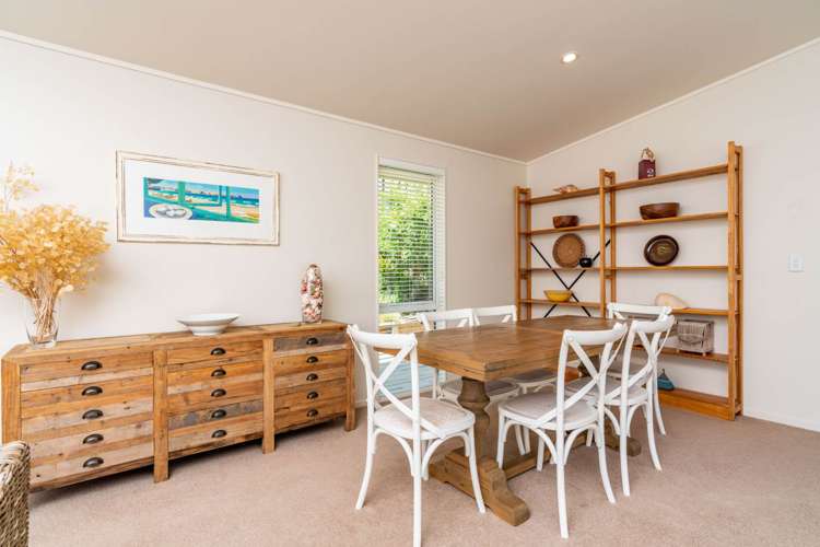 20 Taranga Road Langs Beach_9