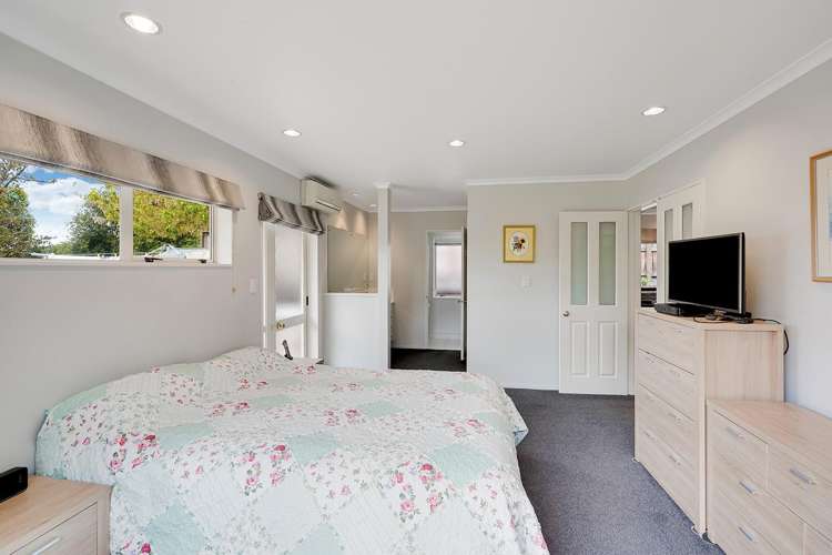 9 Aloma Way Glenview_12