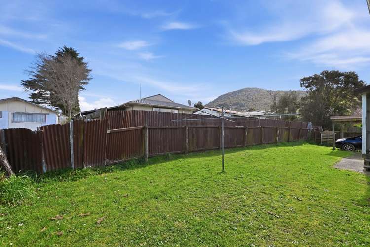 20A Grayson Avenue Mangakakahi_13