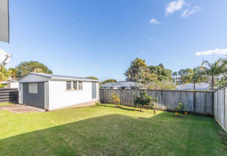 81 Heaphy Street Blockhouse Bay_16