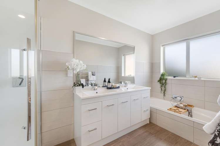 29 Bob Charles Drive Golflands_22