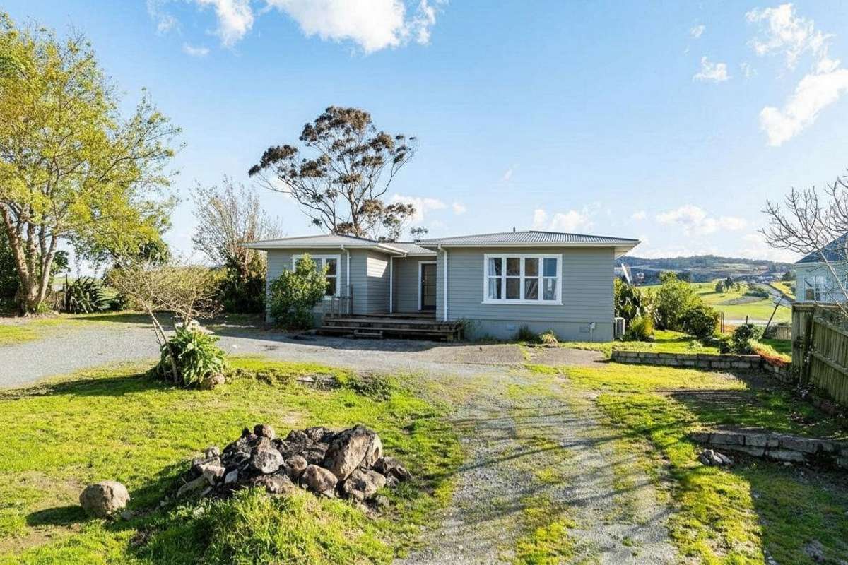 4 Clark McConachy Place – Three-Bedroom Home Available Mid-December 1