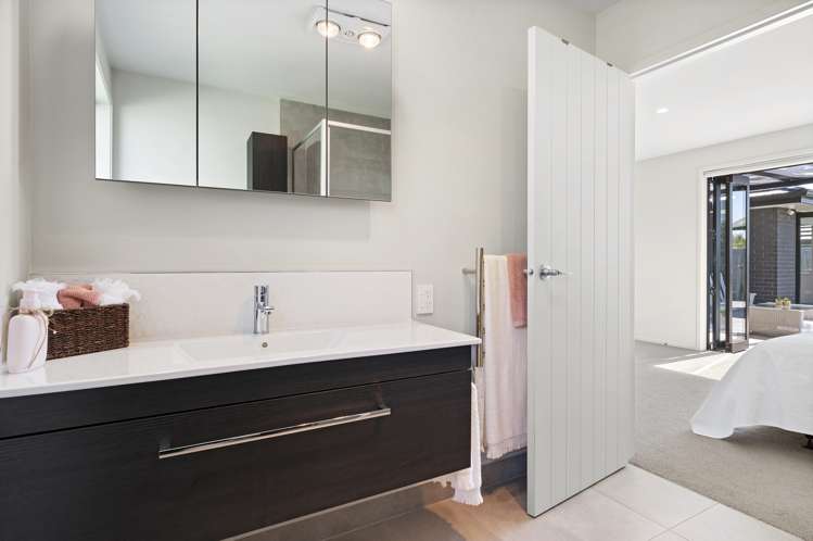 60 Seventh View Avenue Beachlands_14