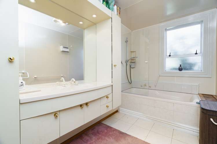 6 Ryehill Street Calton Hill_16