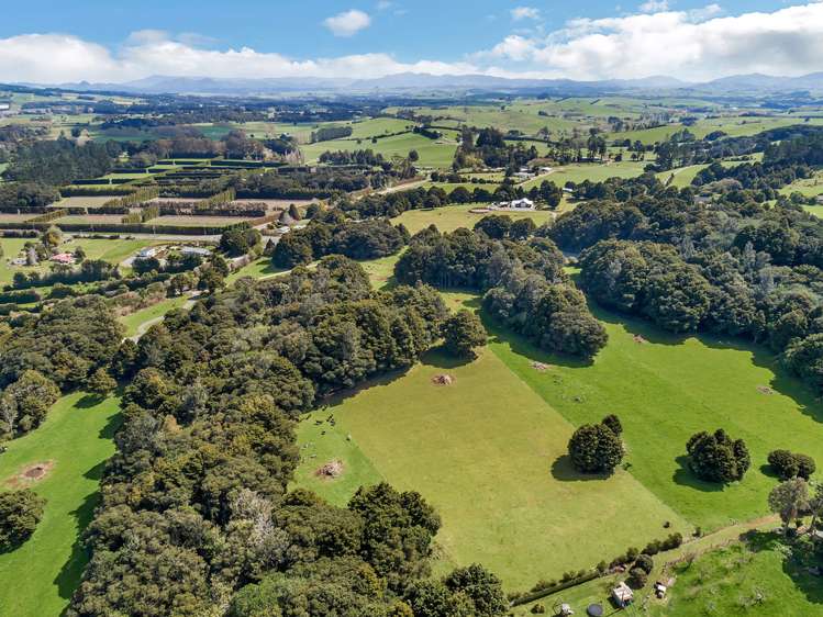 1027 State Highway 14 Maungatapere_18