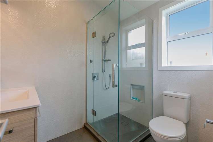 25 Wainui Avenue Point Chevalier_9