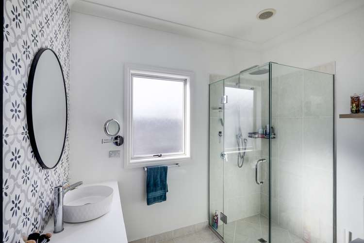 6 Squire Drive Awatoto_13