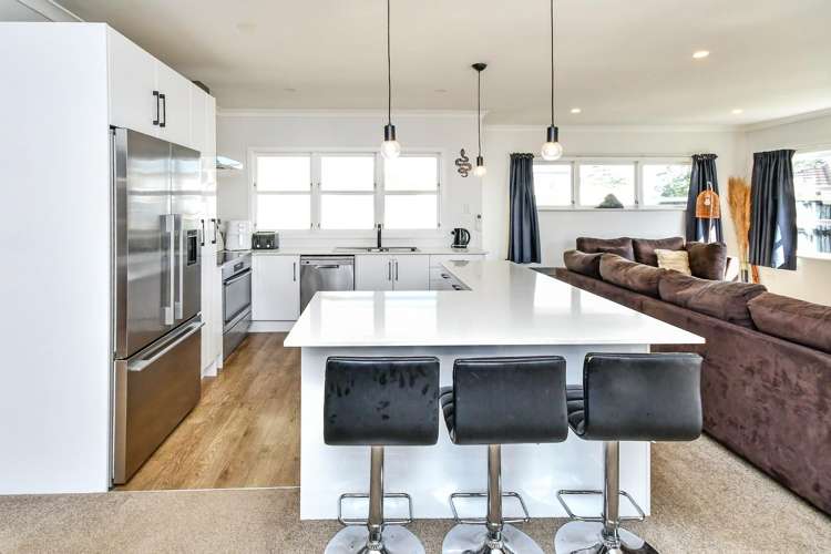 15 Les Marston Place_1