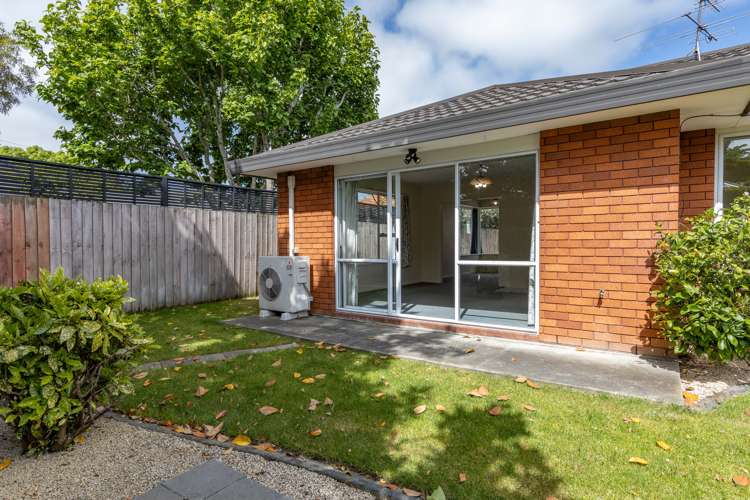 2/86 Aorangi Road Bryndwr_12
