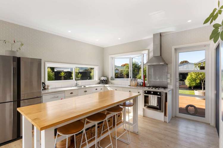 52 Greenhaven Drive Burwood_4