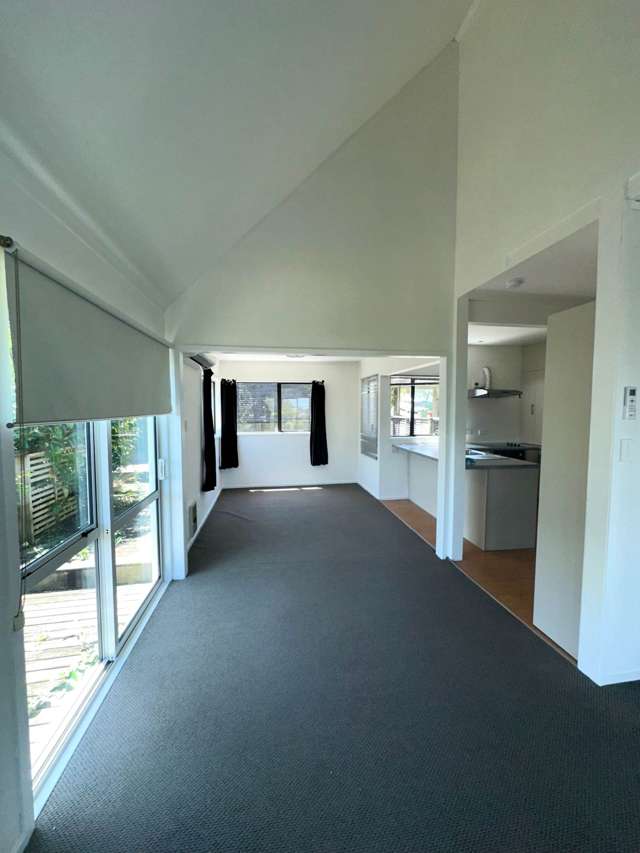 34 Ellesmere Crescent Pakuranga Heights_3