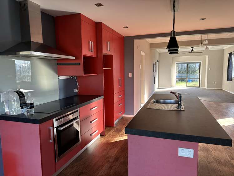 5 Kitchener Street Eltham_2