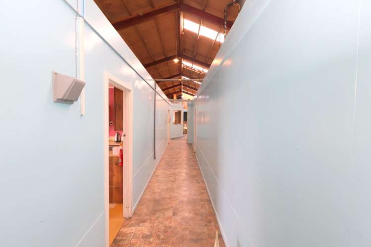 4 Foreshore Road Bluff_36
