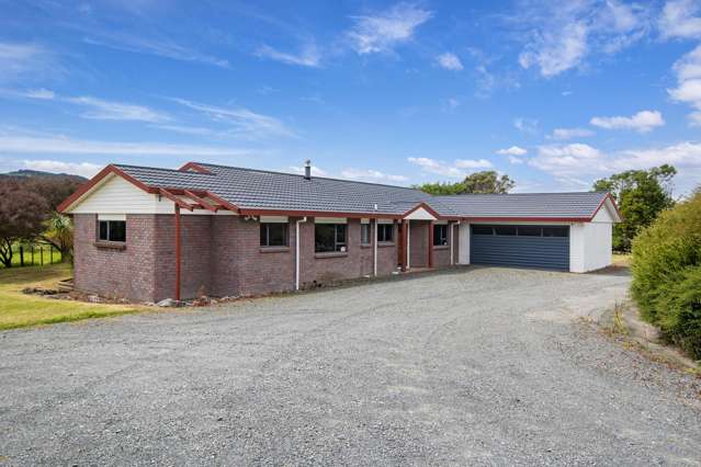 Sensationally Spacious Inside & Out!