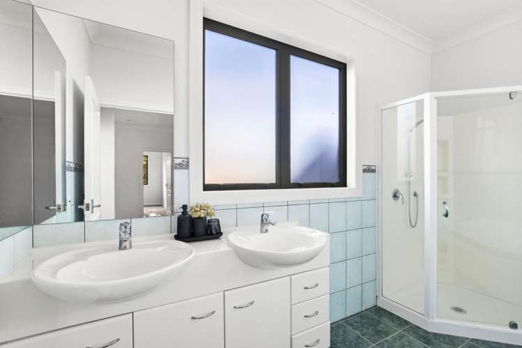 39 Cowley Drive Leamington_16