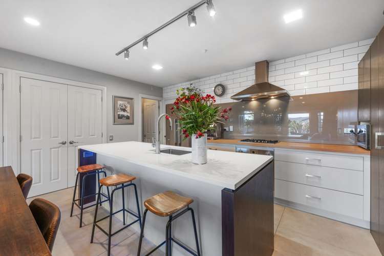 24 Leneford Drive East Tamaki_9