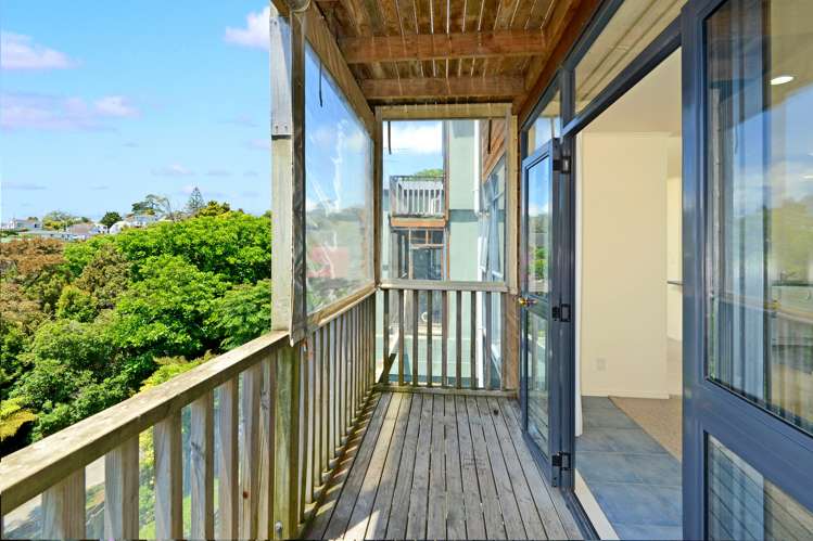 3/61a Birkdale Road Birkdale_8