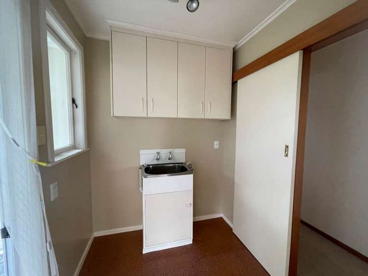 49 Vera Road Te Atatu South_13