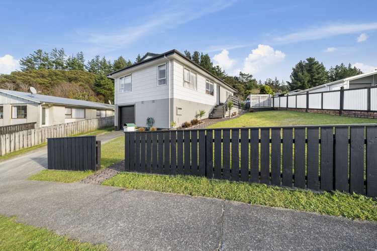 21 Newburn Grove Wainuiomata_15