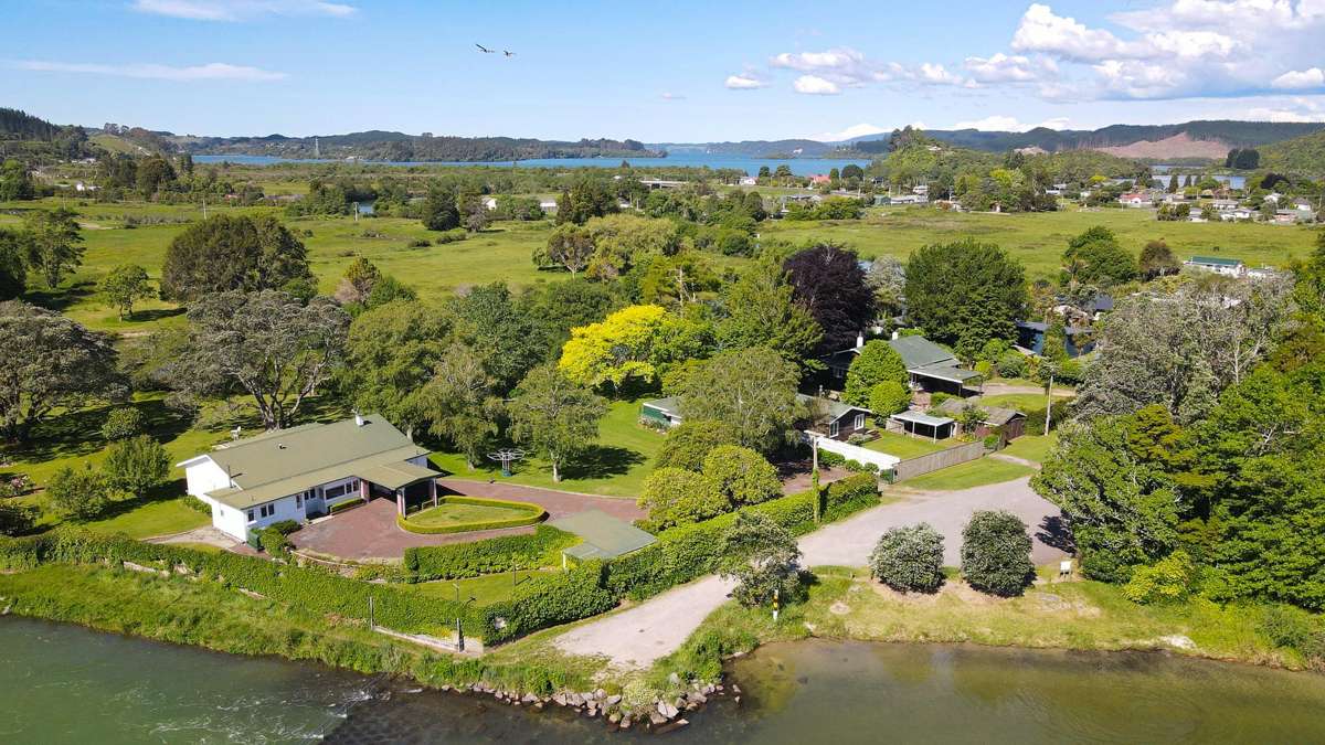 44 and 46 Takinga Street_2