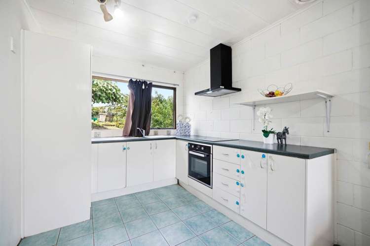 28 Gossamer Drive Pakuranga Heights_12