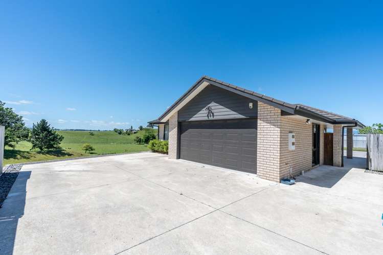 17 Carlingford Rise Dinsdale_1