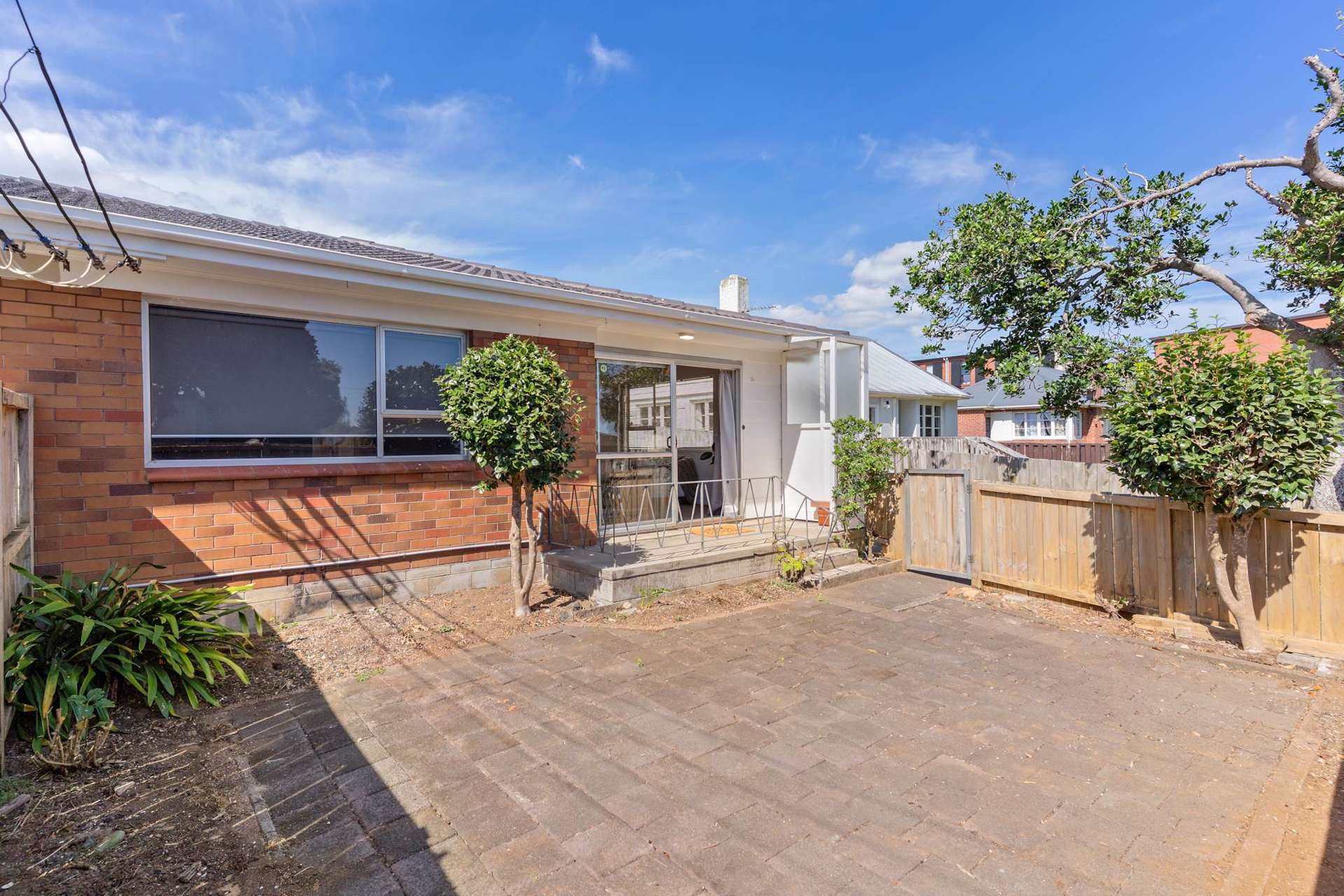 1/69 Spring Street Onehunga_0