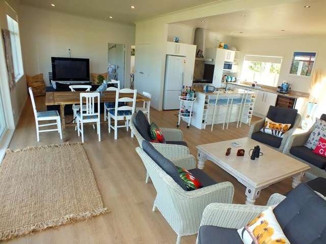 118 Ti Kouka Crescent Matarangi_4