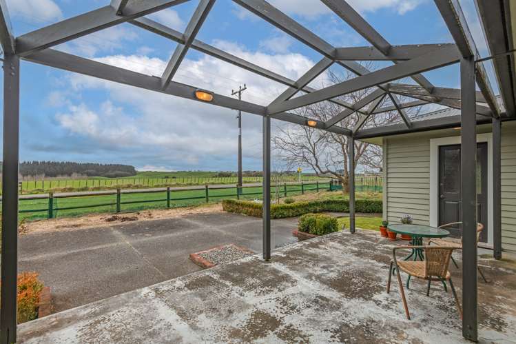 1911 Makino Road Halcombe_20