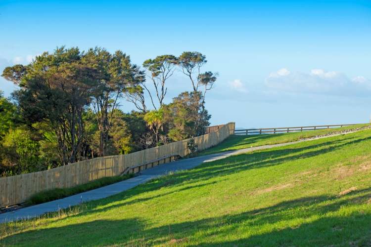 2 Ti Tree Lane Stanmore Bay_16