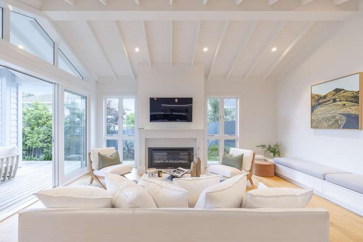 83 Fowlds Avenue Sandringham_4