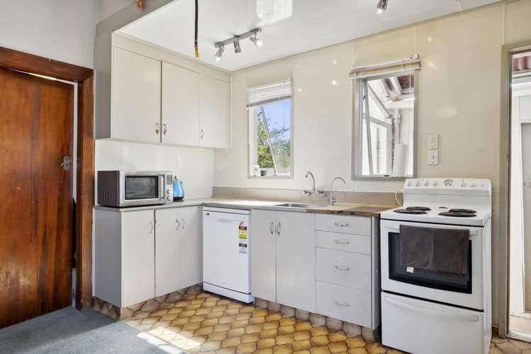 12 Hargest Crescent Saint Kilda_5