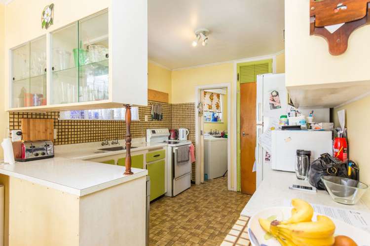 2 Taioma Crescent Te Atatu Peninsula_5