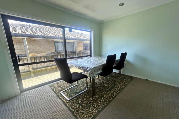 1 Colin Street Mangere_10