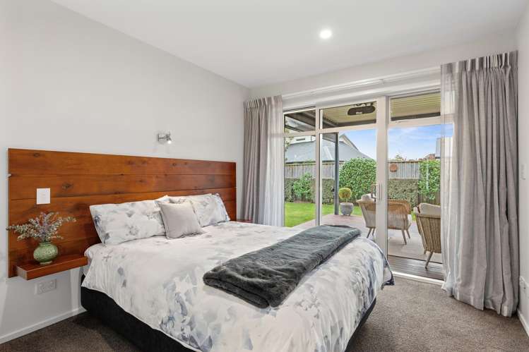 5 Lakebridge Place Parklands_14