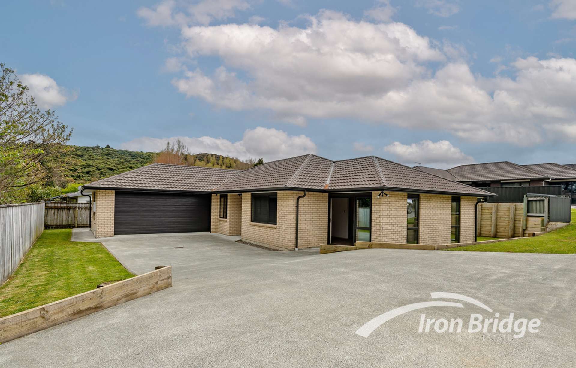 26 Sunstone Crescent Brown Owl_0