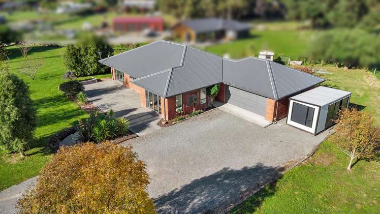 2/315 Dunns Crossing Road_0