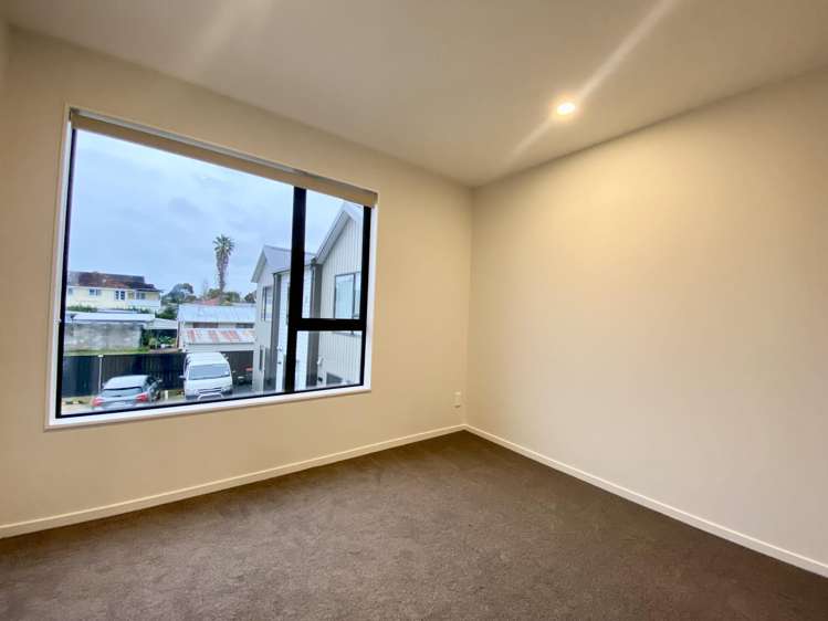 8/47 Beach Road Te Atatu Peninsula_7