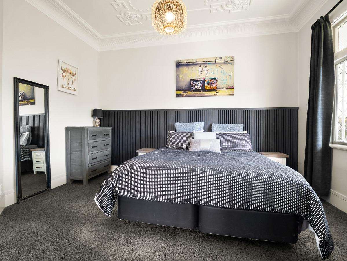 21 Hargest Crescent_2