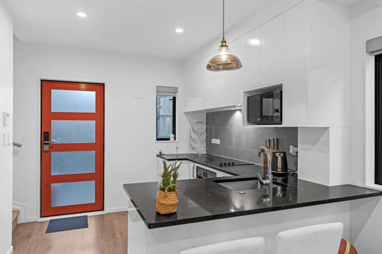 12/8 Arney Road Ranui_5
