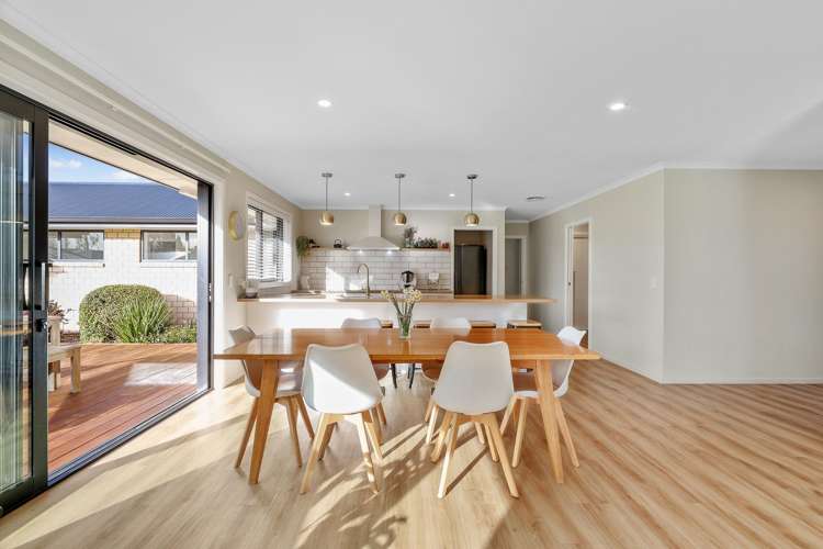 11 Aerodrome Road Burleigh_11